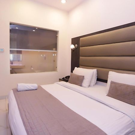 Hotel PK Residency Noida Exterior foto
