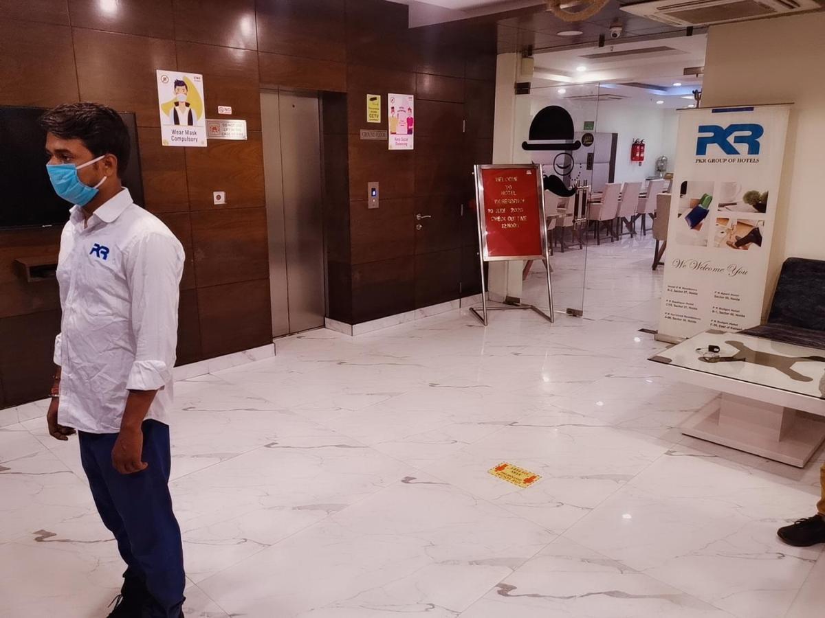 Hotel PK Residency Noida Exterior foto