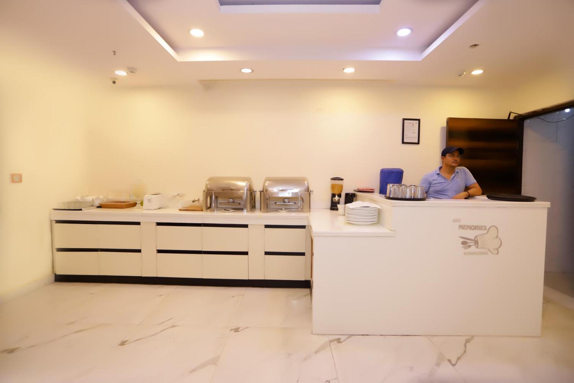 Hotel PK Residency Noida Exterior foto